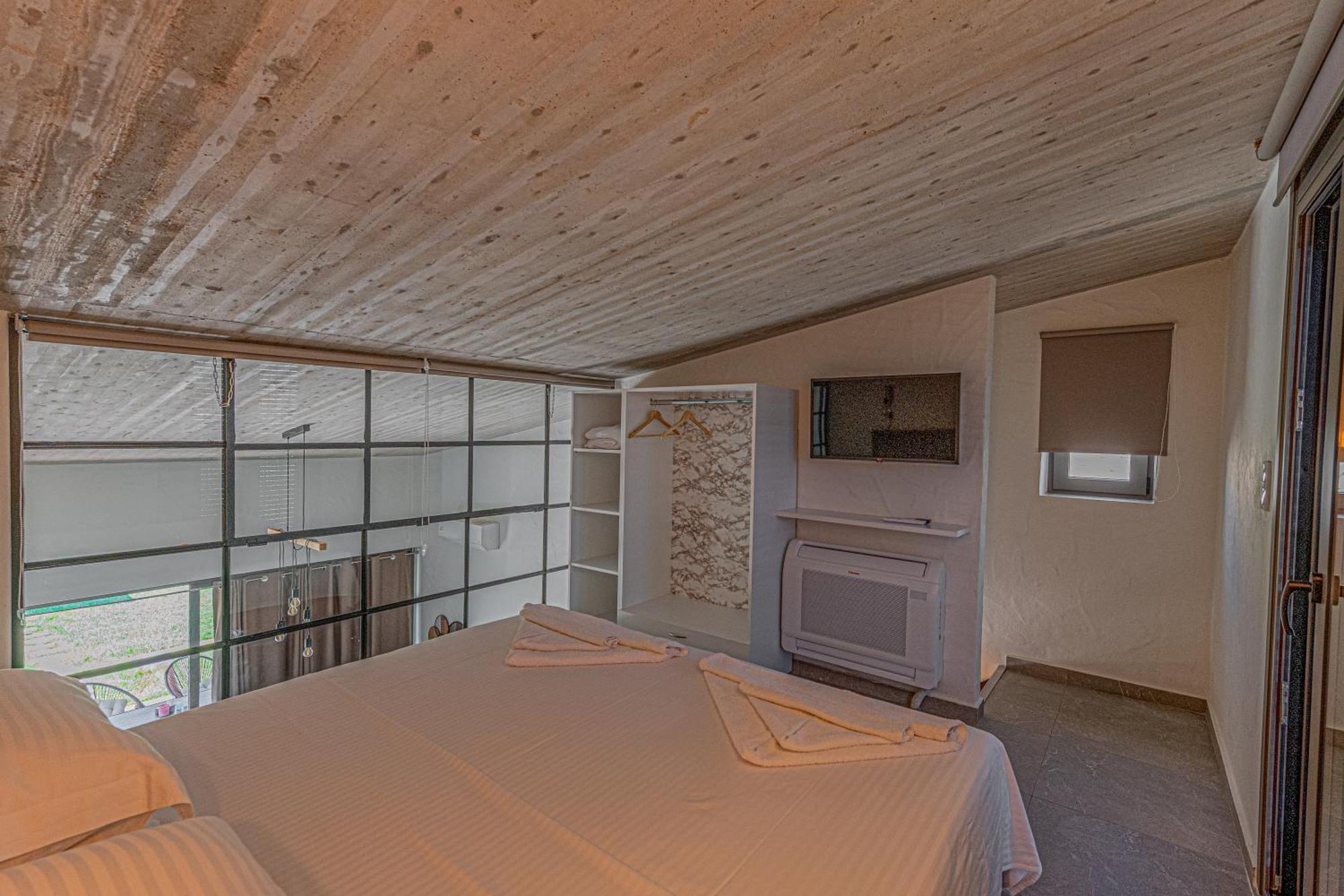 Irissa Suites Paralia Irion Номер фото