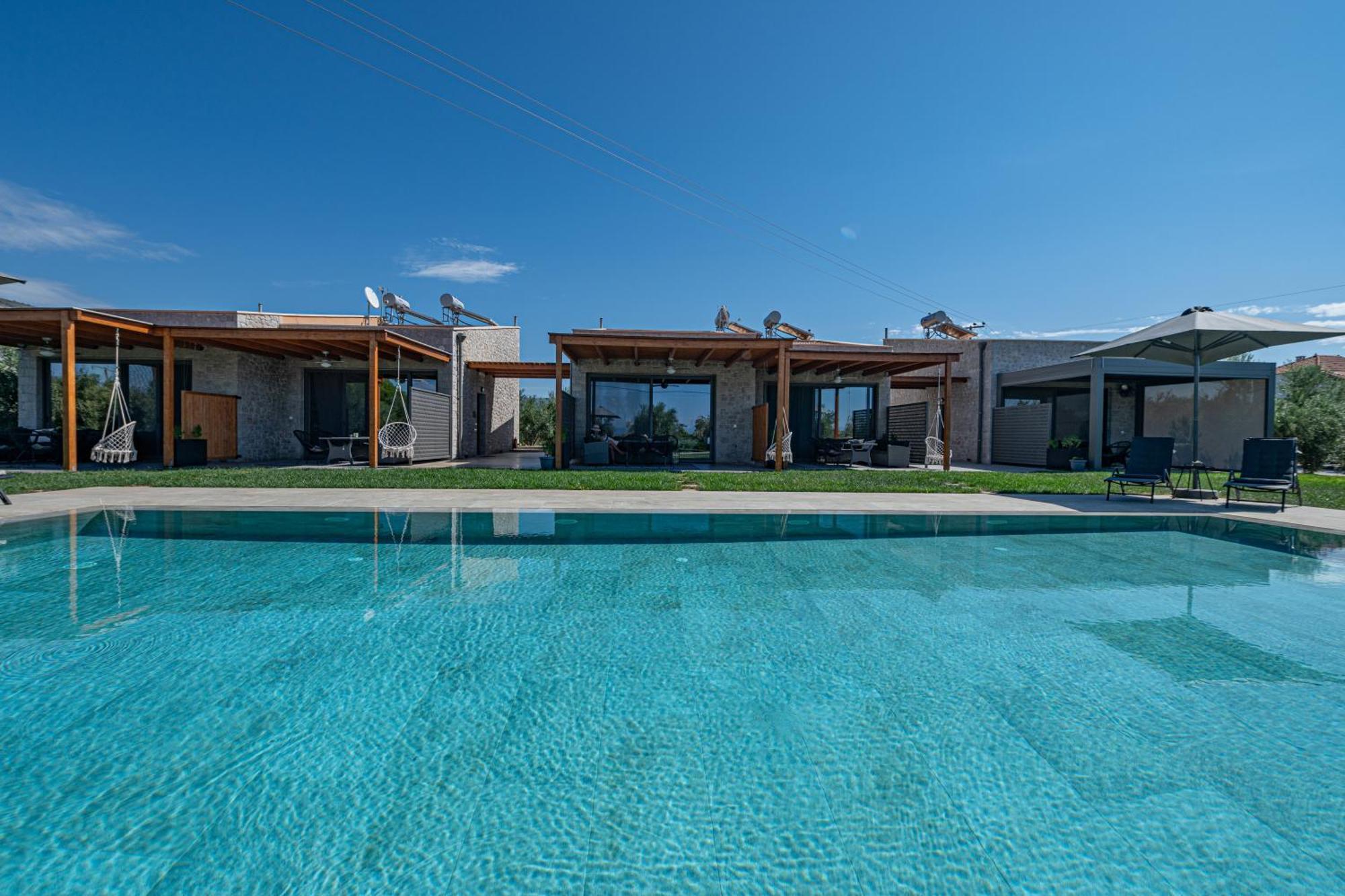 Irissa Suites Paralia Irion Экстерьер фото